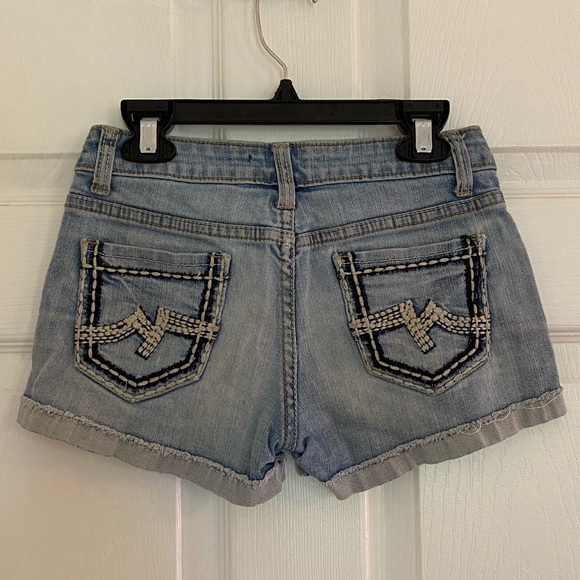 Distressed Light-Wash Low-Rise Denim Shorts - Picture 2 of 4